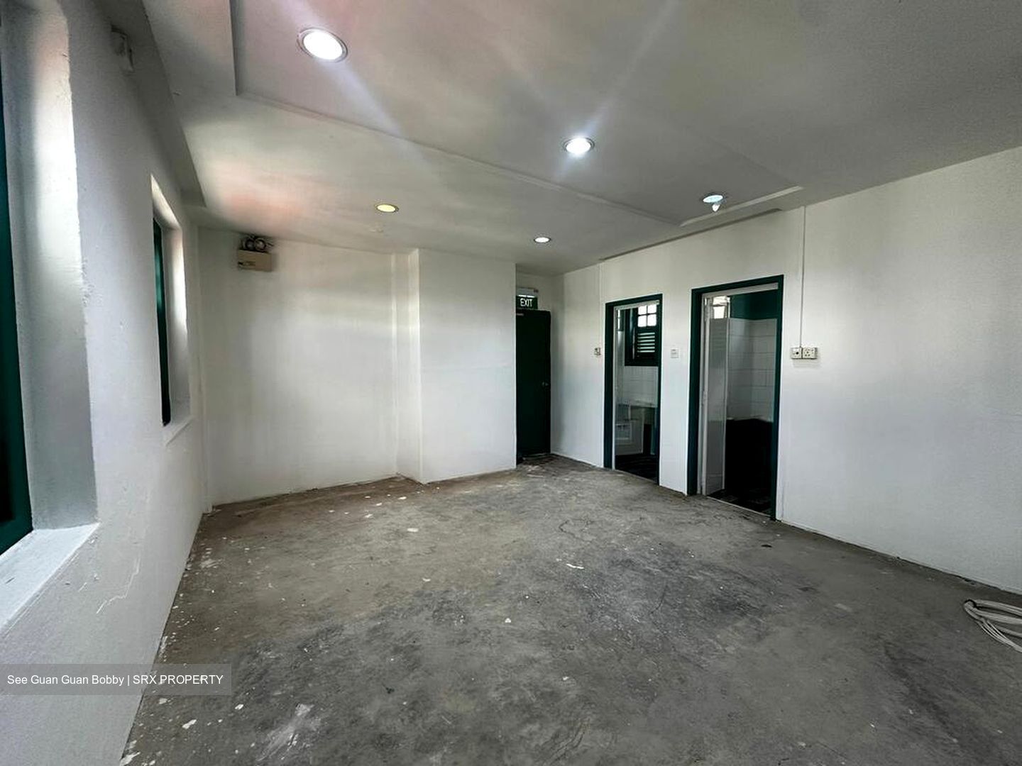 Sims Avenue (D14), Shop House #500152511